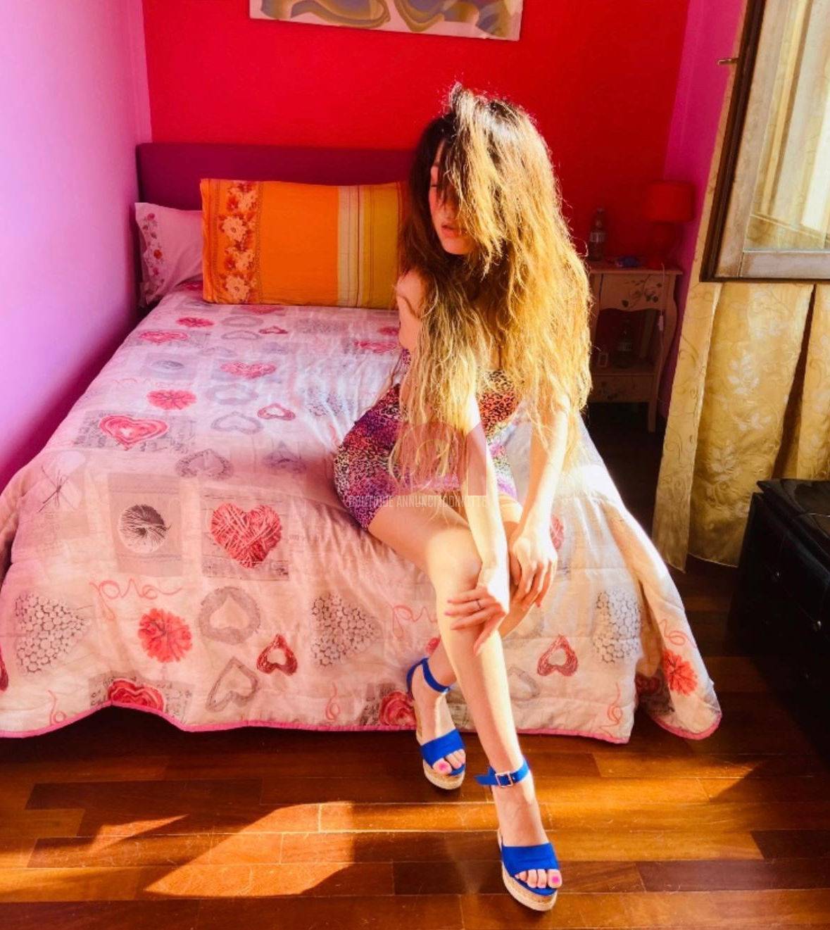 Foto copertina di Kim Elegant