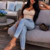Chiara Petrova, affascinante escort lusso a Foggia, casual