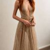 Maddy Petrauska escort lusso Novara, abito trasparente