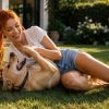 Maddy Petrauska escort lusso Novara, giocando con il mio cane